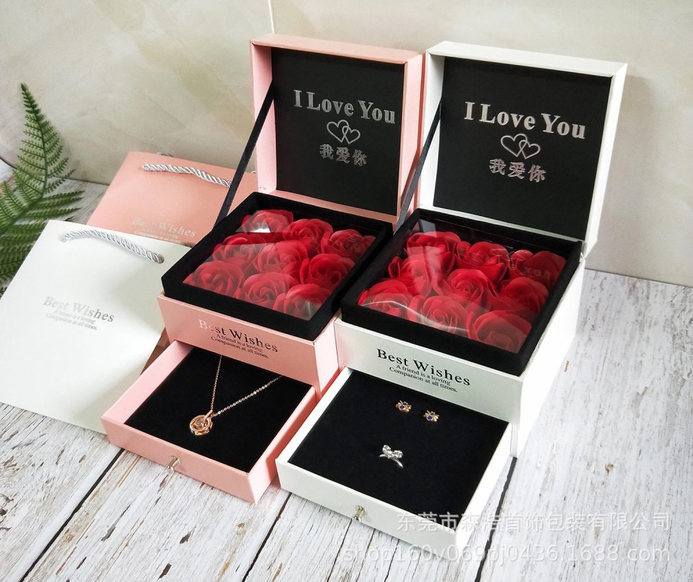 Flower Box With Necklace Set