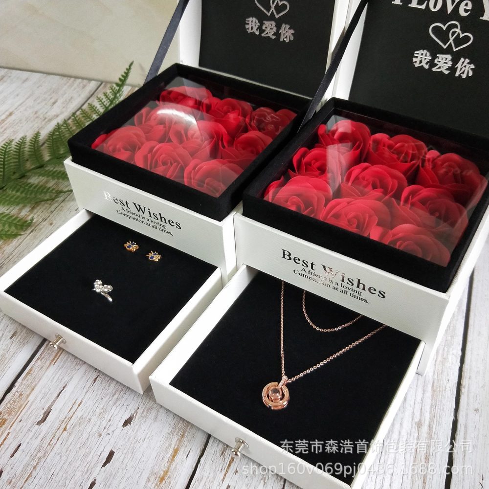 Flower Box With Necklace Set - Image 2