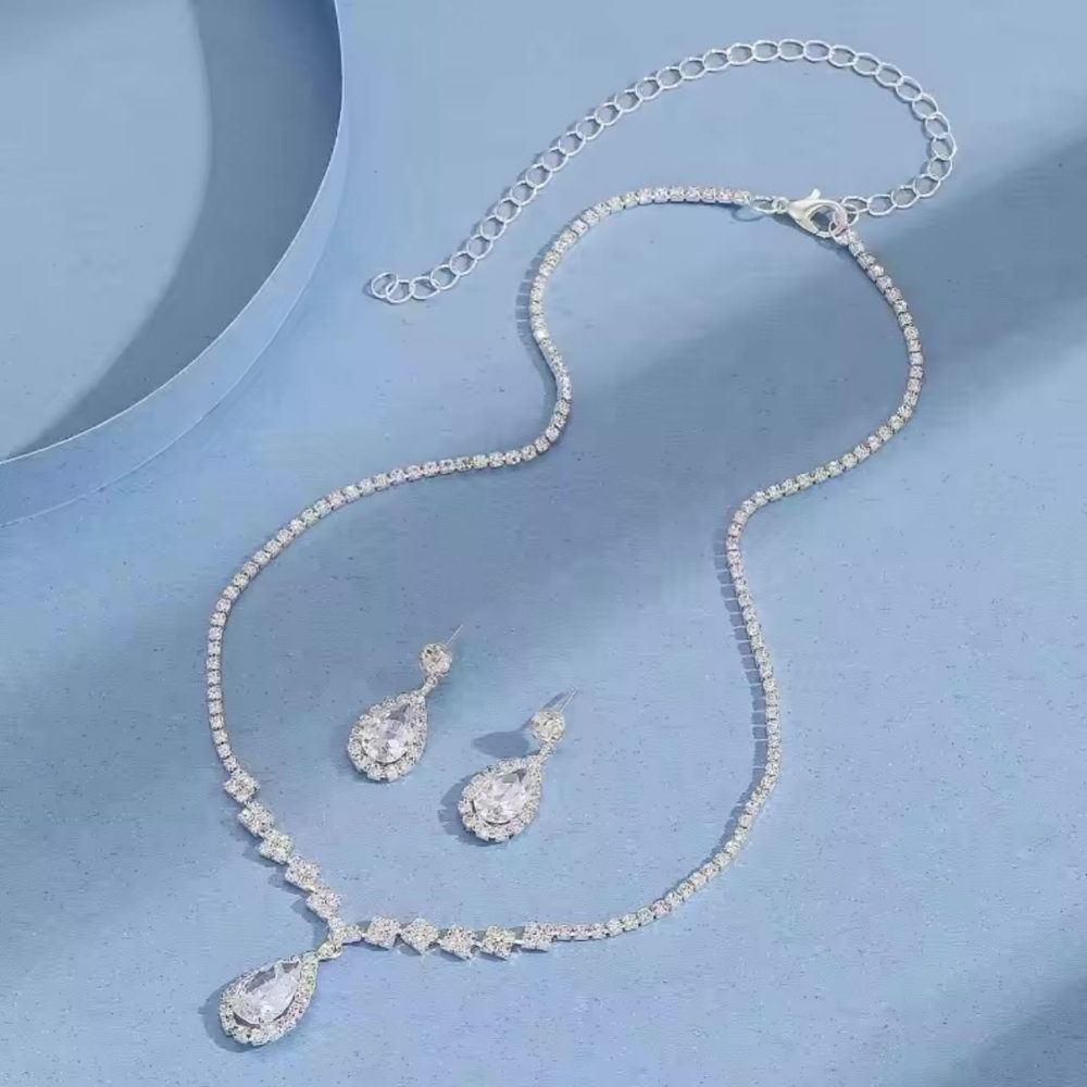 Flower Box With Necklace Set - Image 7
