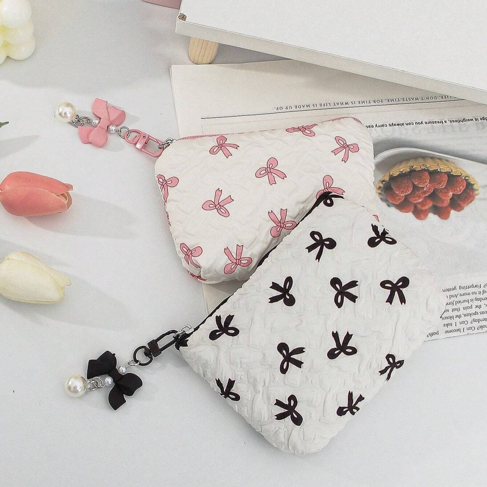 Whimsy Bow Pouch - Image 3